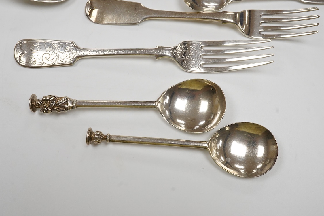 Eight assorted items of 19th century and later silver flatware including a Georgian silver fish slice(repair), various dates and makers, together with a Danish white metal spoon, a silver napkin ring and a small pierced
